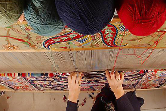 صنعت فرش بافی ۷۲ هزار فرصت شغلی در آذربایجان غربی ایجاد کرده است