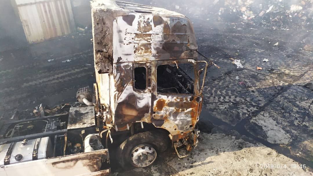 آتش سوزی کارخانه کارتن سازی در مهاباد ۲۰ میلیارد ریال خسارت برجای گذاشت